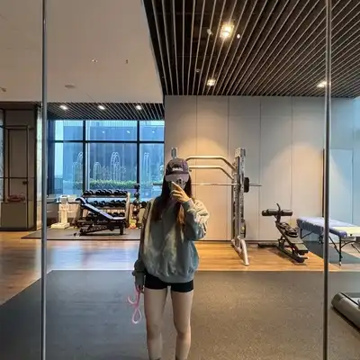 雷晨